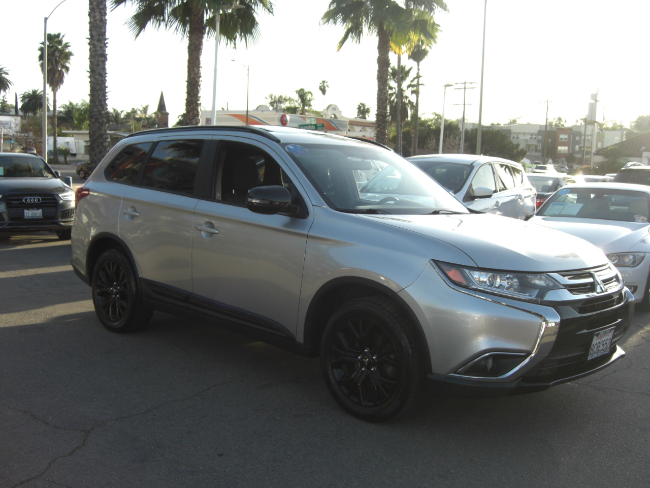 Mitsubishi Outlander LE FWD 2018