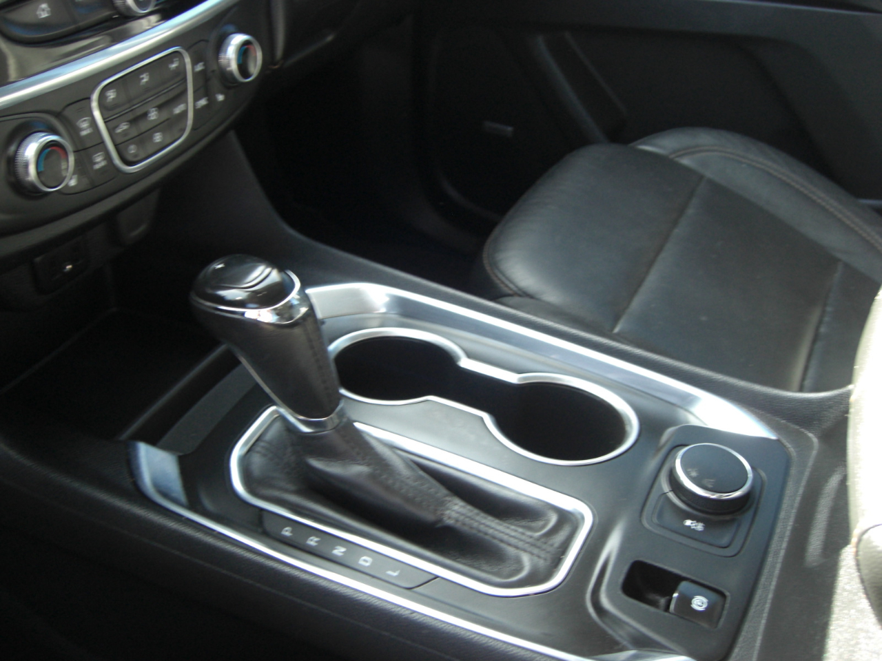 Chevrolet Traverse FWD 4dr RS w/2LT 2019