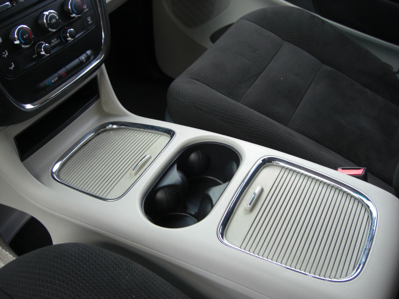 Dodge Grand Caravan 4dr Wgn SXT 2016