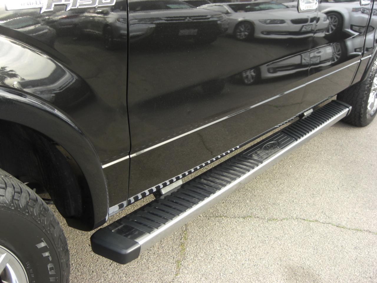 Ford F-150 2WD SuperCrew 145" Lariat 2012