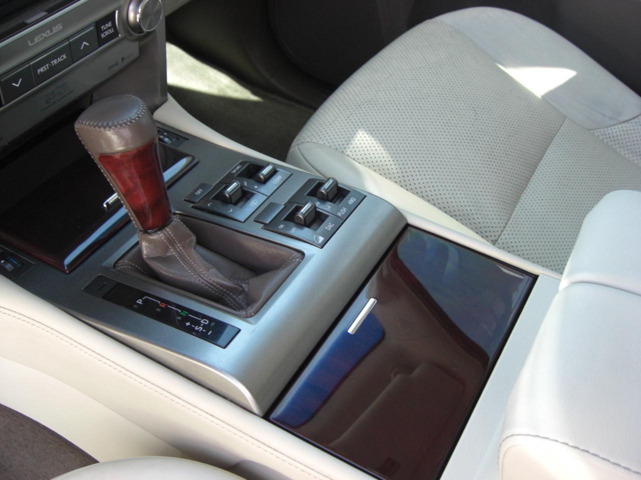 Lexus GX 460 4WD 4dr Luxury 2015