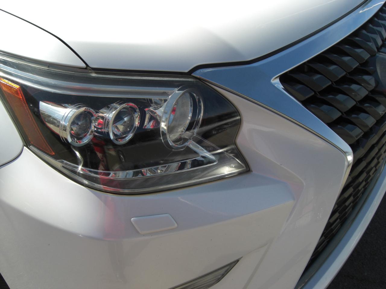 Lexus GX 460 4WD 4dr Luxury 2015