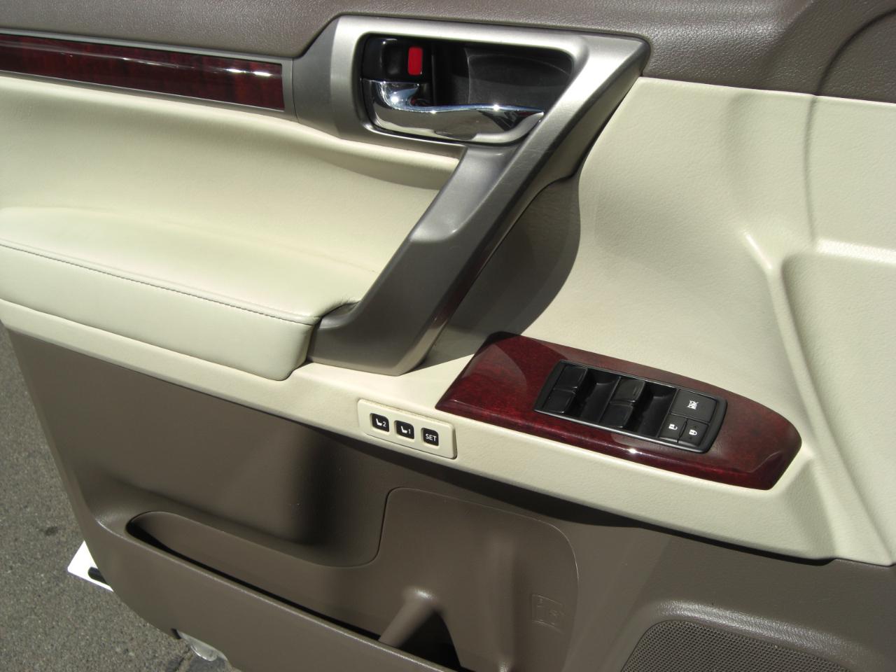 Lexus GX 460 4WD 4dr Luxury 2015