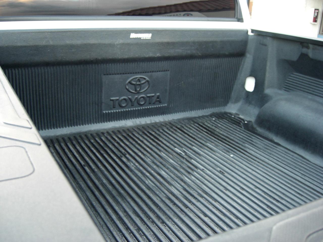 Toyota Tundra 4WD SR5 CrewMax 5.5' Bed 4.6L (Natl) 2017