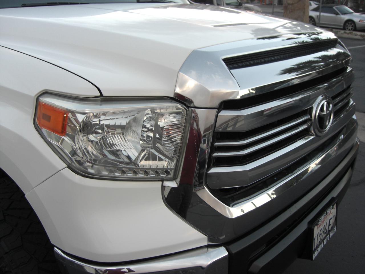 Toyota Tundra 4WD SR5 CrewMax 5.5' Bed 4.6L (Natl) 2017