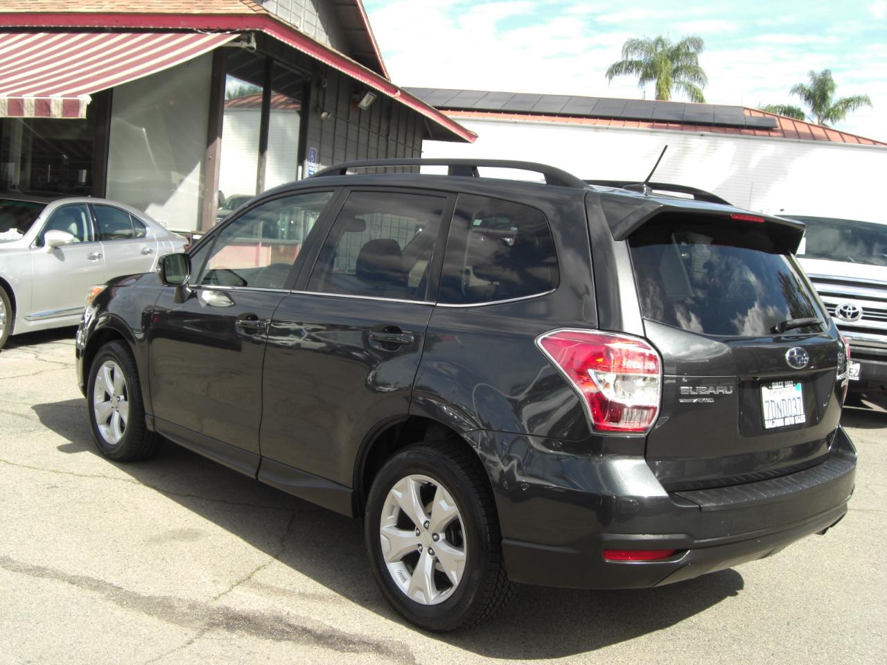 Subaru Forester 4dr Auto 2.5i Touring PZEV 2014