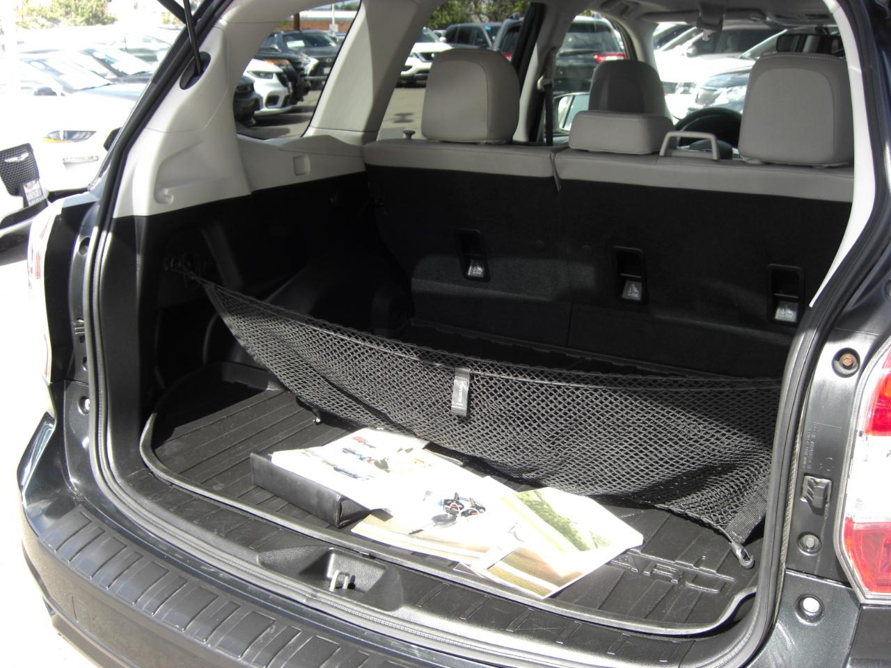 Subaru Forester 4dr Auto 2.5i Touring PZEV 2014