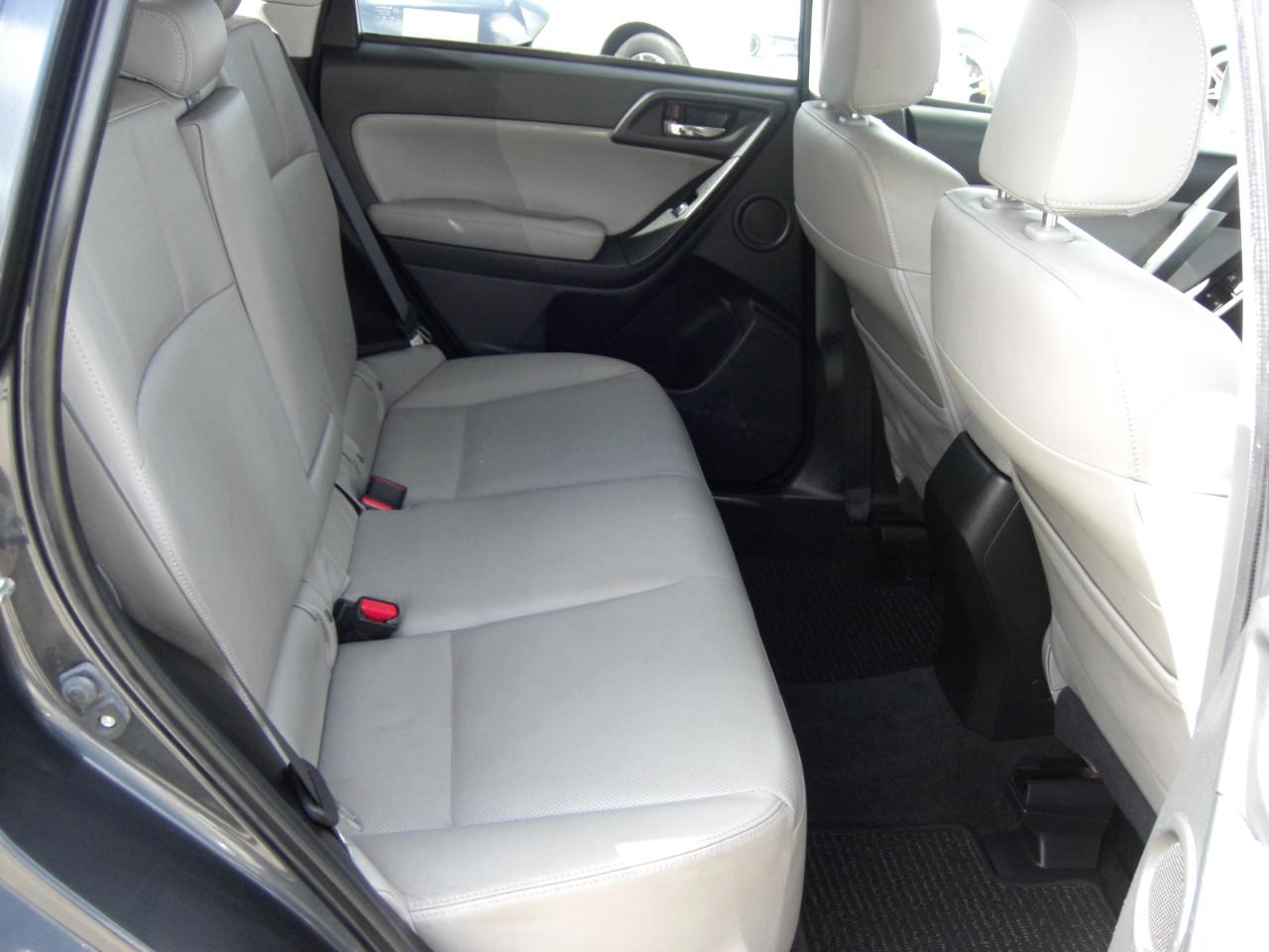 Subaru Forester 4dr Auto 2.5i Touring PZEV 2014