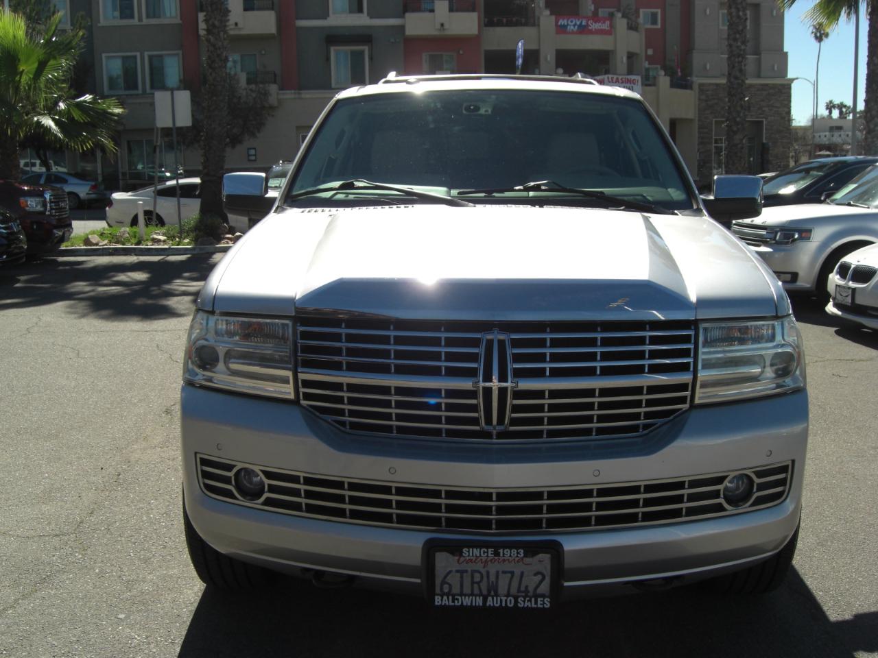 Lincoln Navigator L 4WD 4dr 2012