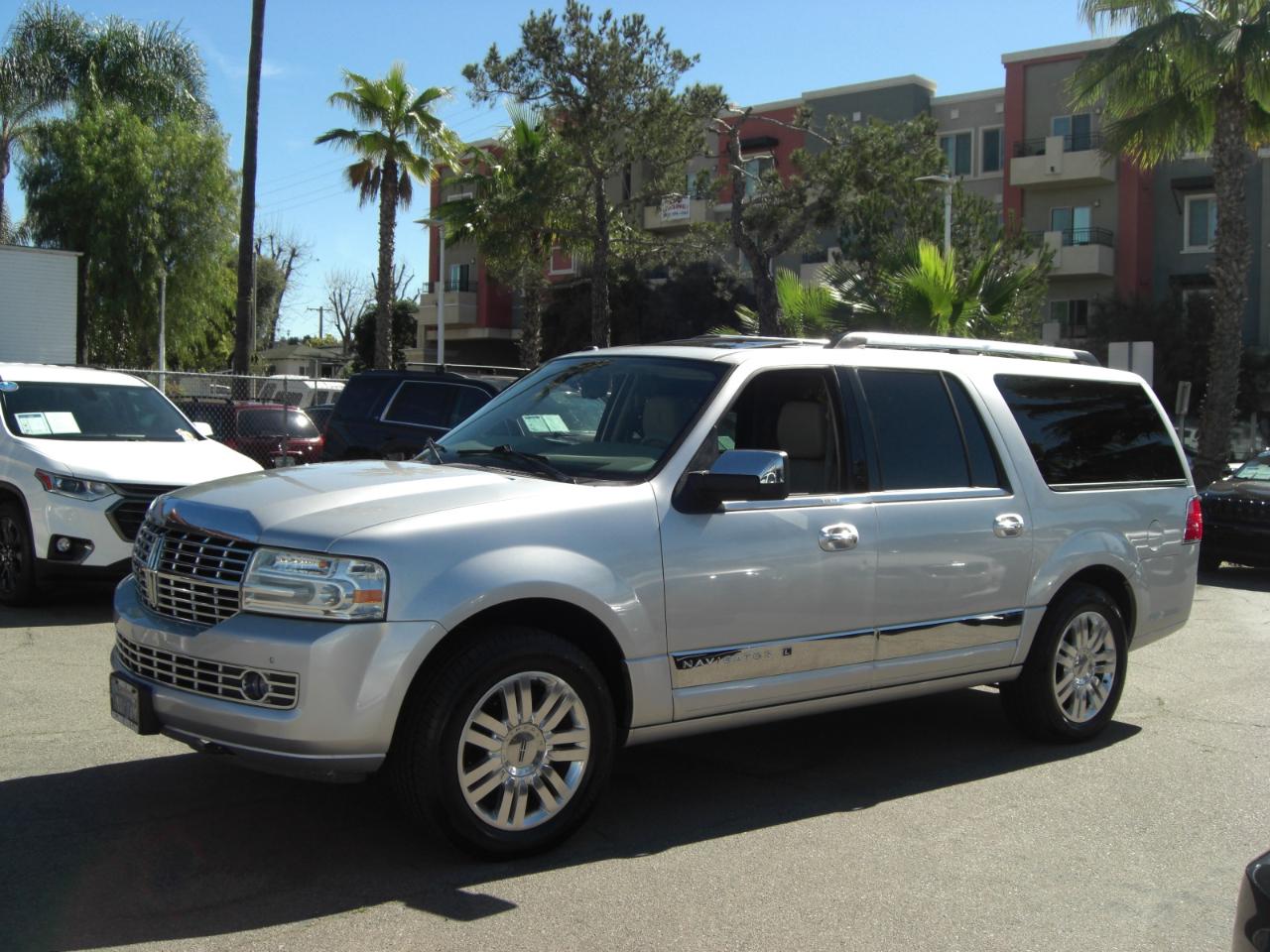Lincoln Navigator L 4WD 4dr 2012