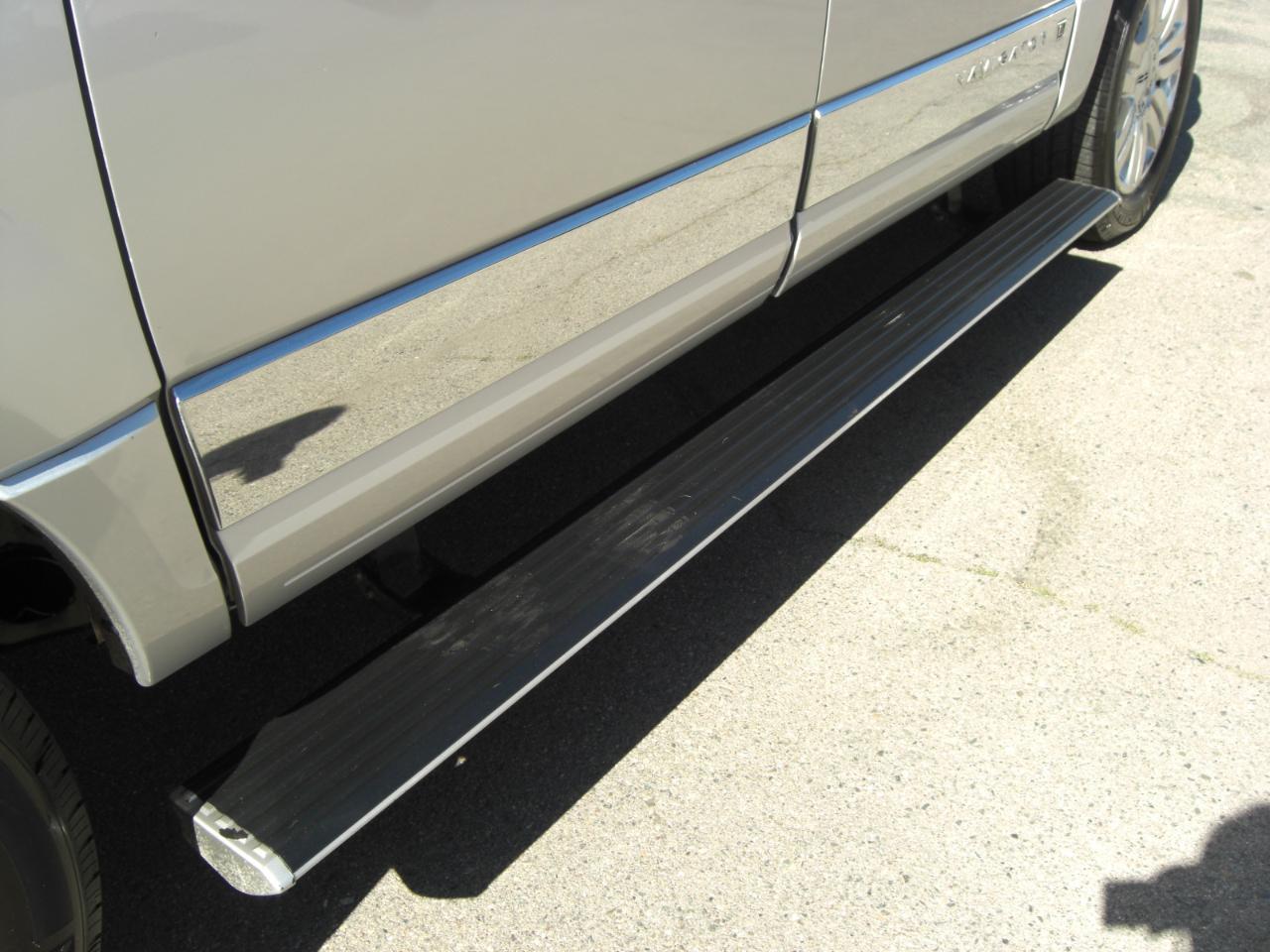 Lincoln Navigator L 4WD 4dr 2012