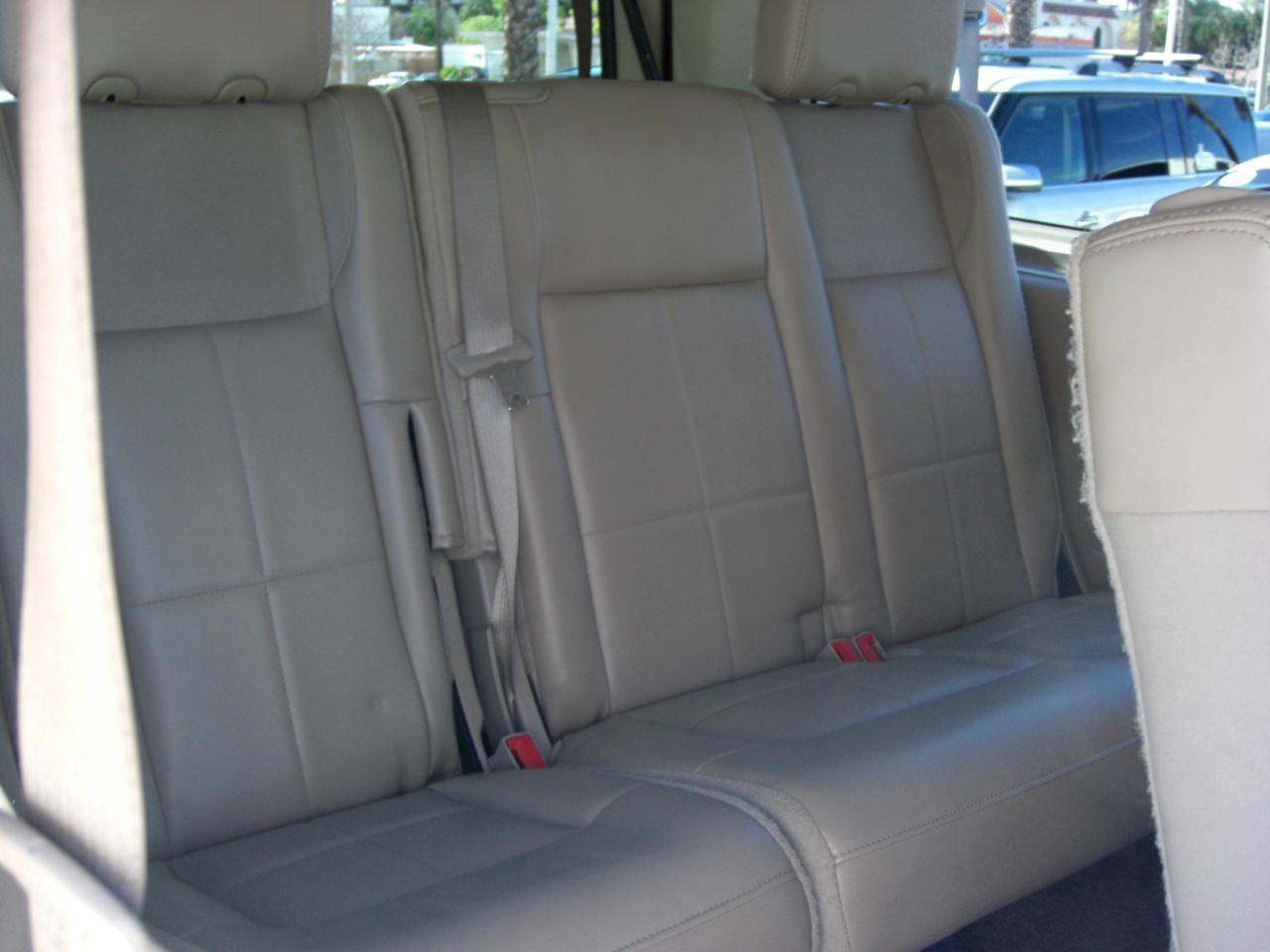 Lincoln Navigator L 4WD 4dr 2012