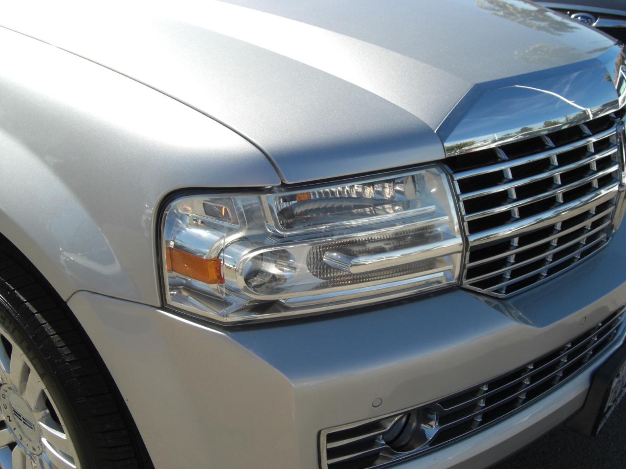 Lincoln Navigator L 4WD 4dr 2012