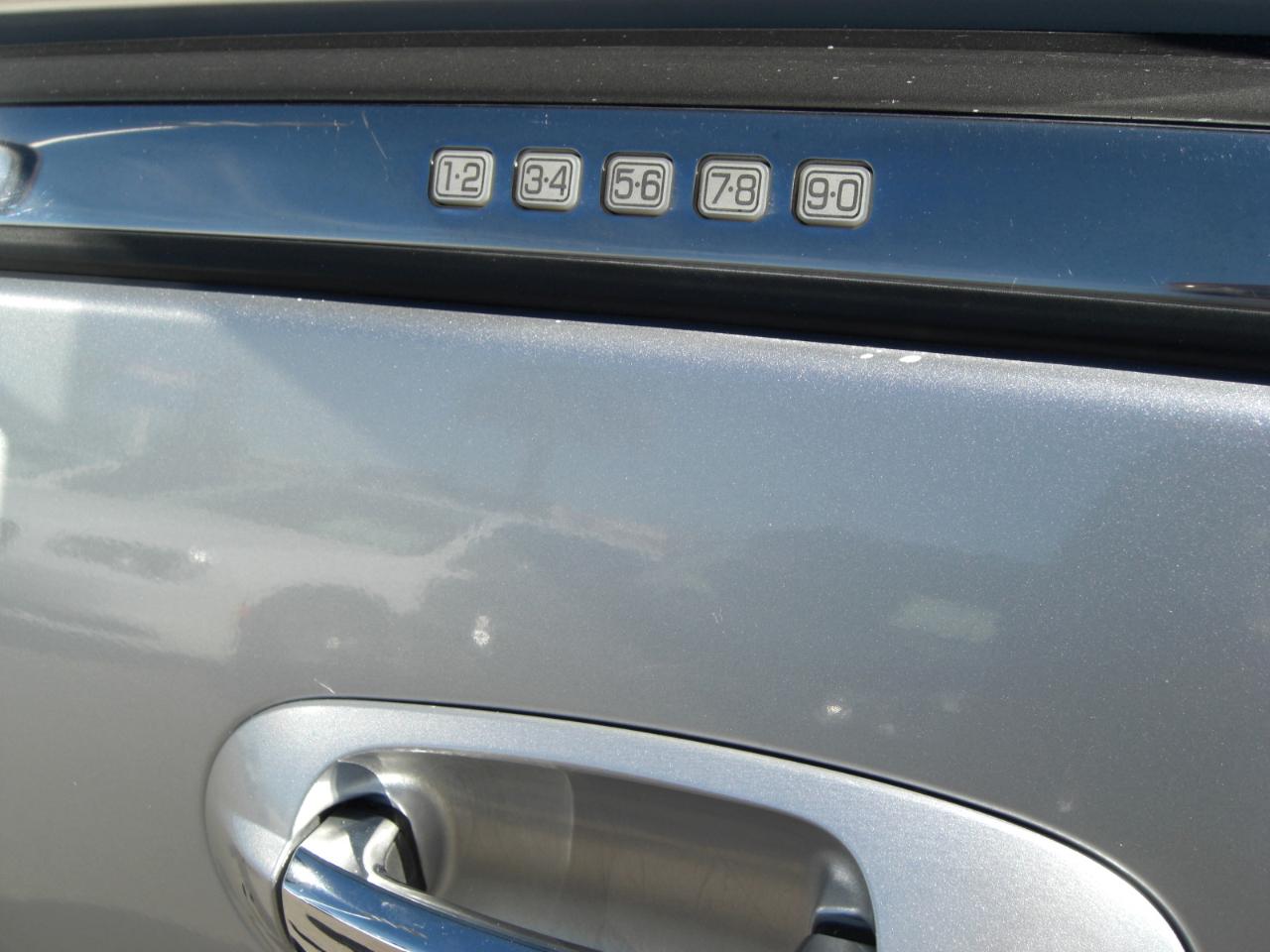 Lincoln Navigator L 4WD 4dr 2012