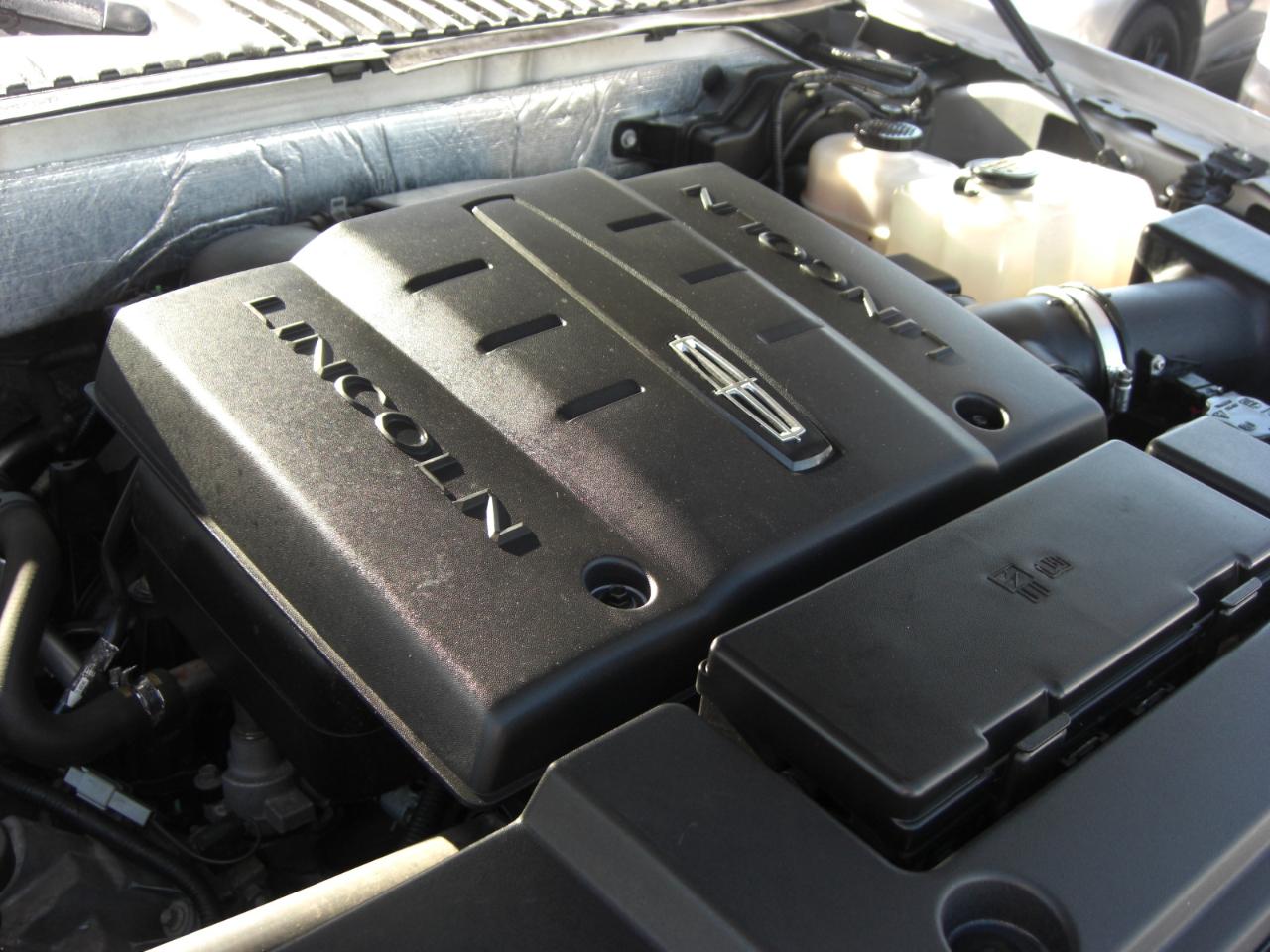 Lincoln Navigator L 4WD 4dr 2012