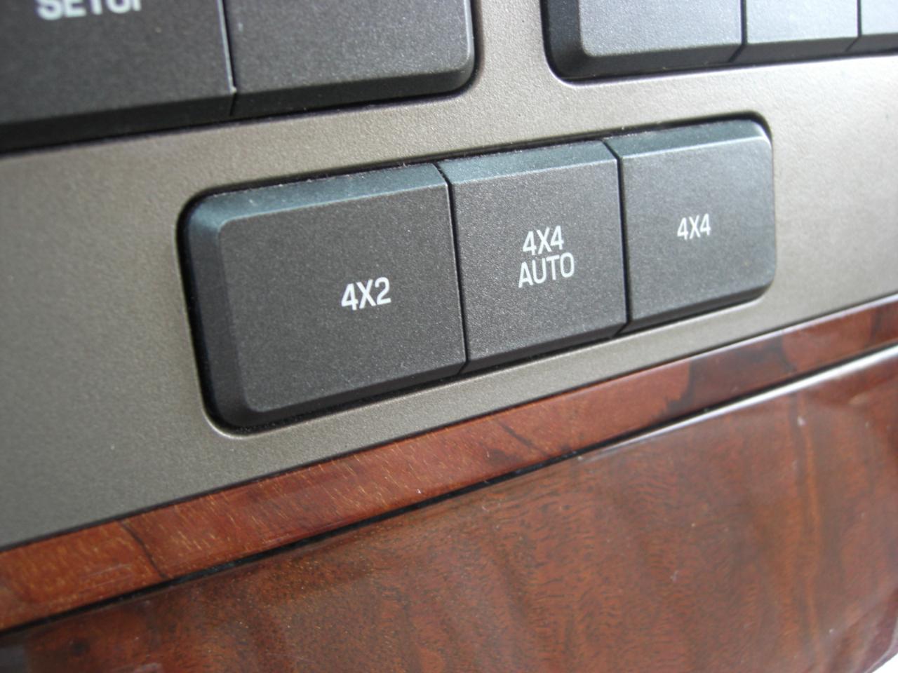 Lincoln Navigator L 4WD 4dr 2012