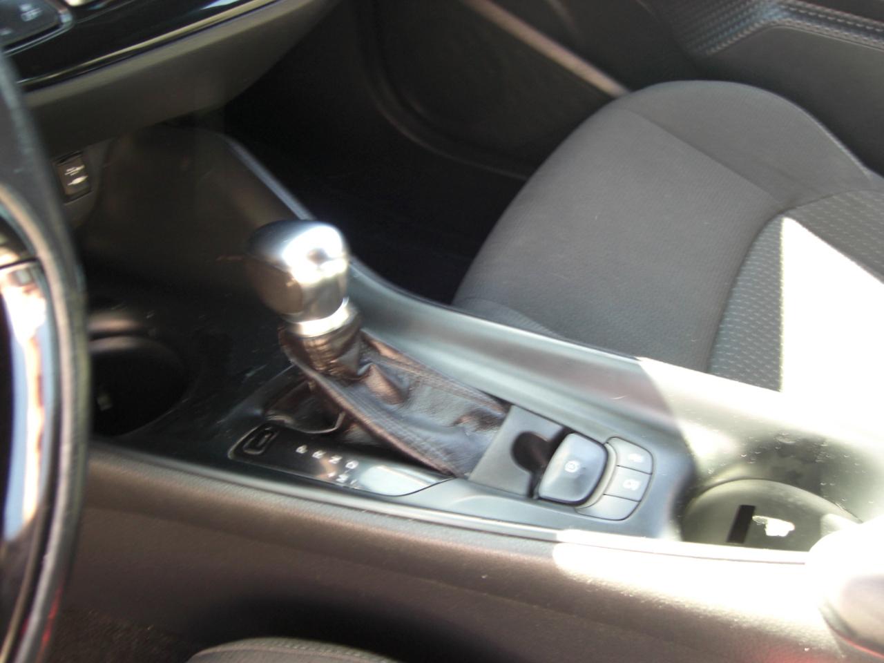 Toyota C-HR XLE FWD (Natl) 2018