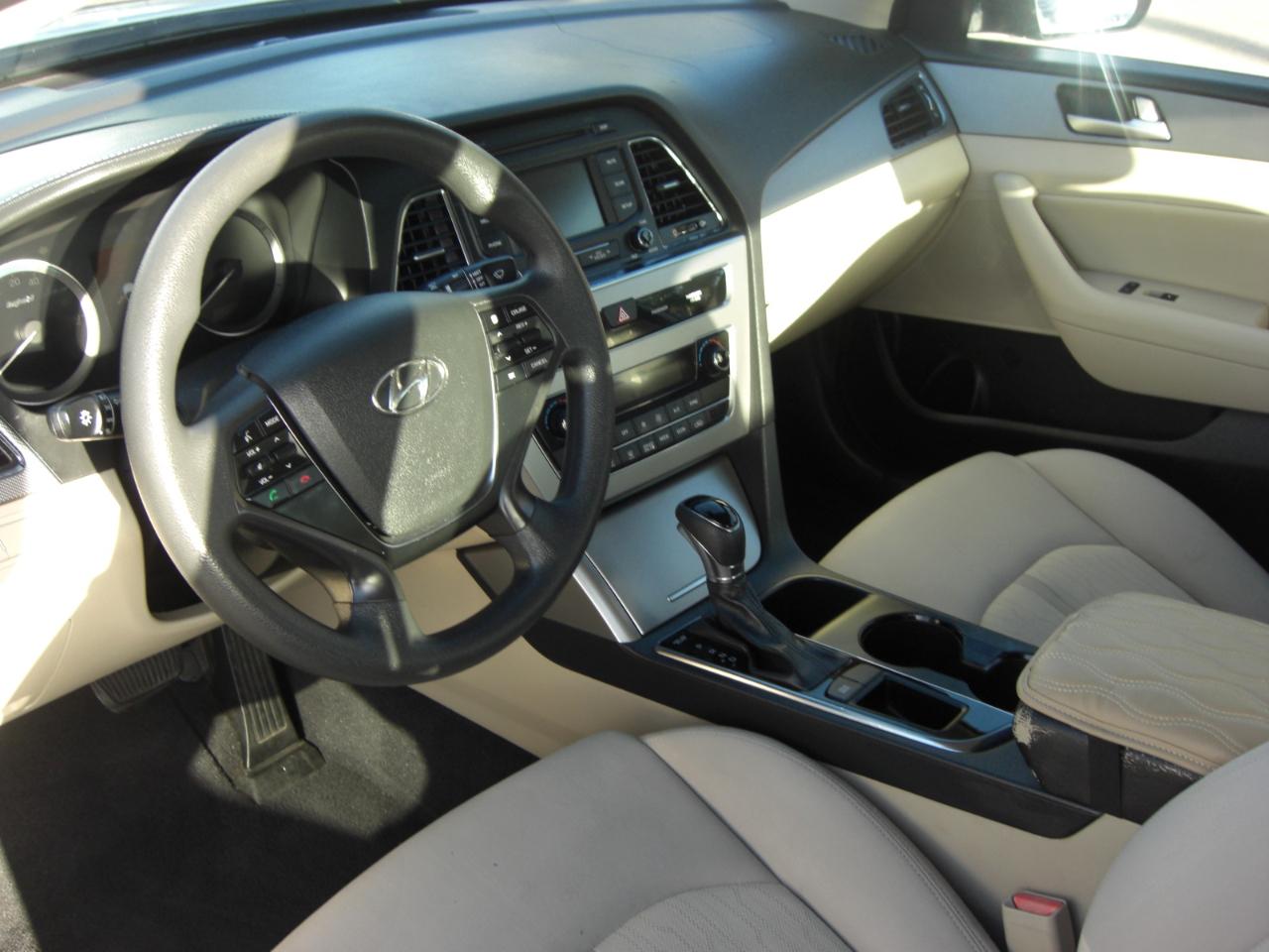 Hyundai Sonata Hybrid 4dr Sdn SE 2016