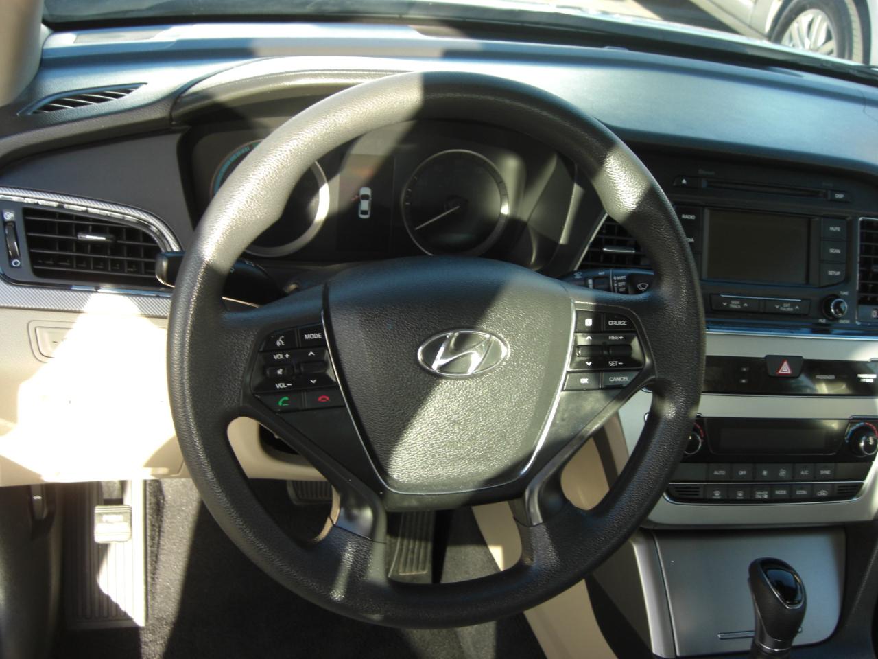 Hyundai Sonata Hybrid 4dr Sdn SE 2016