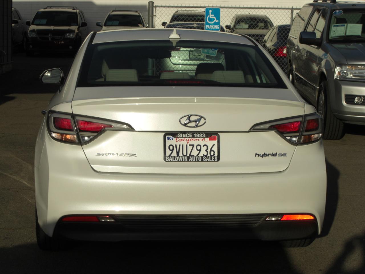 Hyundai Sonata Hybrid 4dr Sdn SE 2016