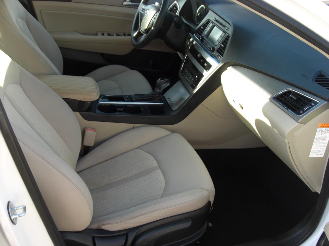 Hyundai Sonata Hybrid 4dr Sdn SE 2016