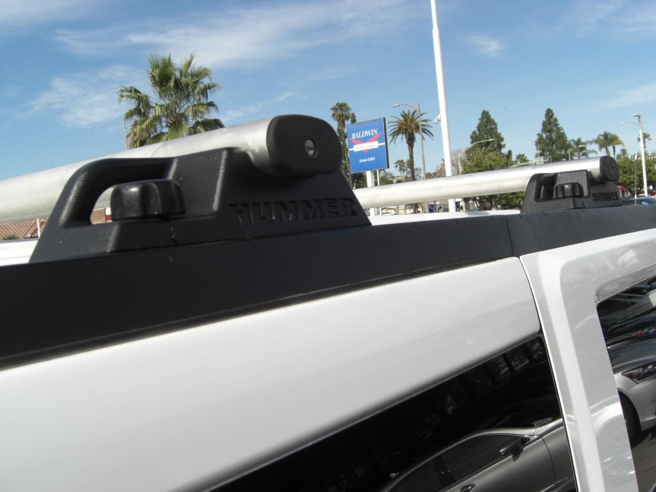 HUMMER H2 4WD 4dr SUV 2003