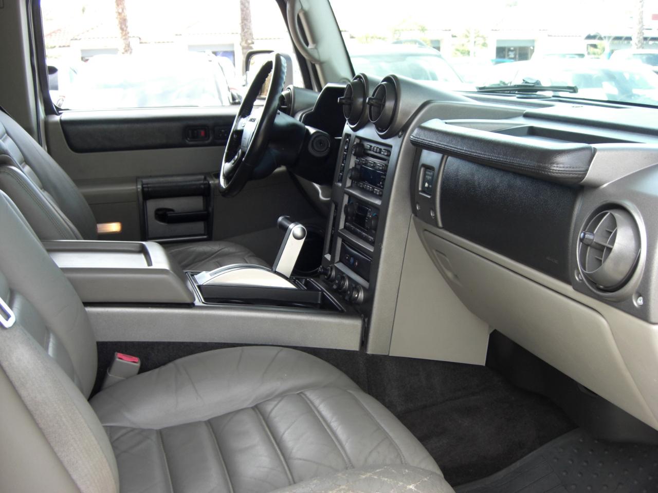 HUMMER H2 4WD 4dr SUV 2003