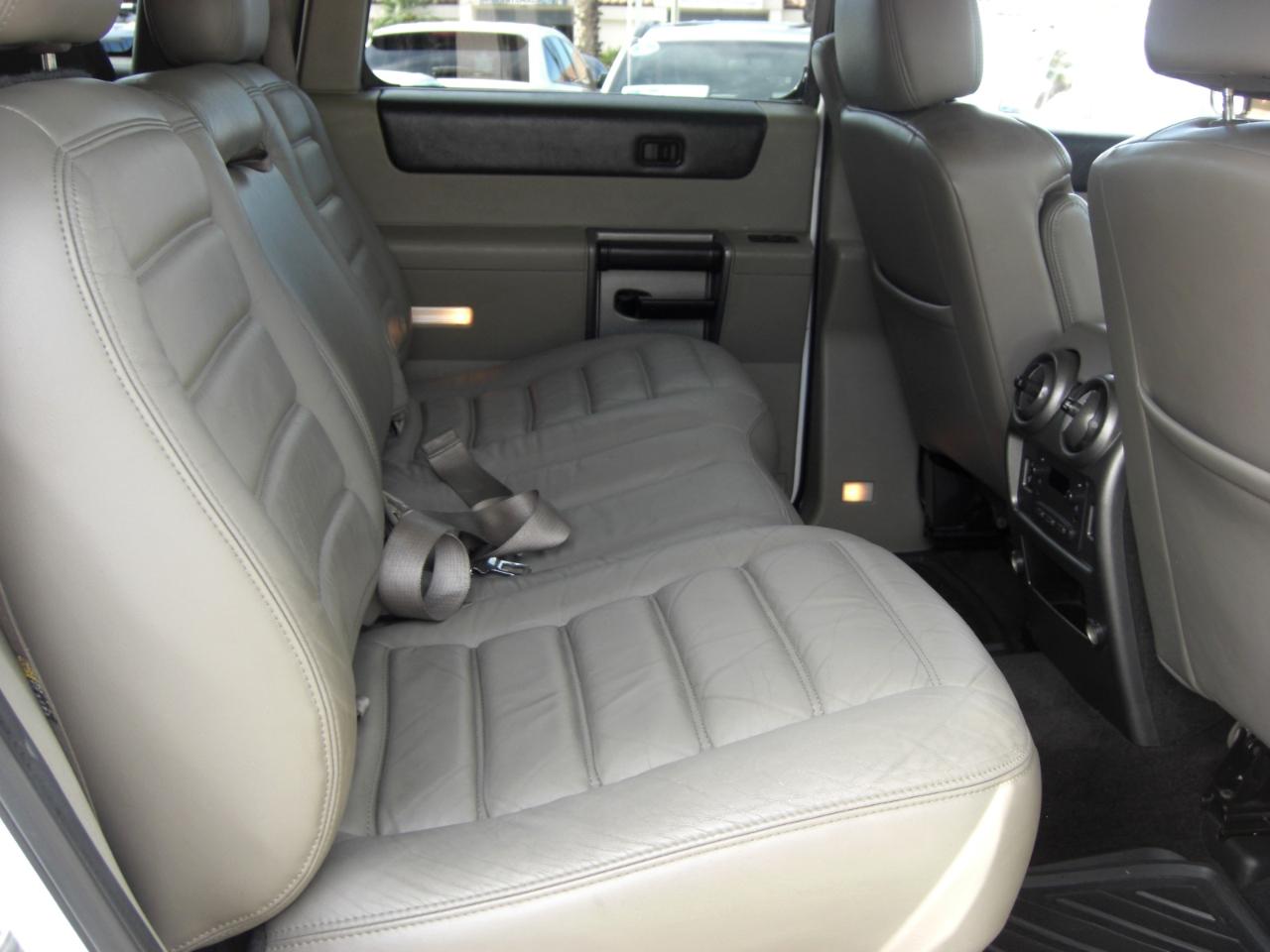 HUMMER H2 4WD 4dr SUV 2003