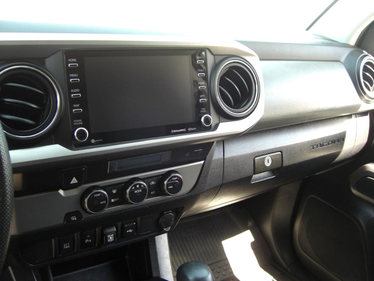 Toyota Tacoma 2WD SR5 Double Cab 5' Bed V6 AT (Natl) 2022