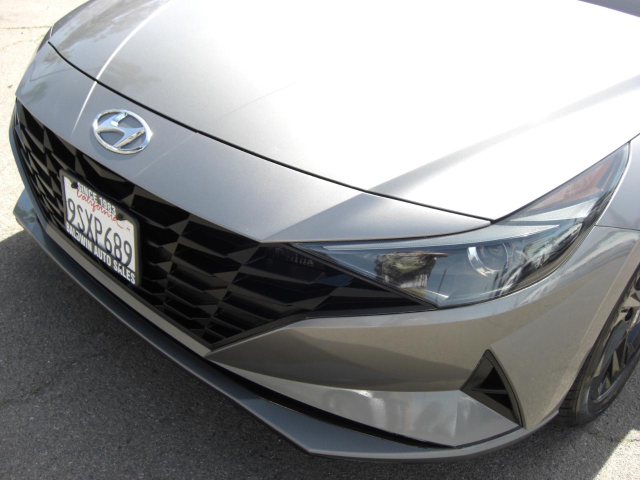 Hyundai Elantra SEL IVT 2021