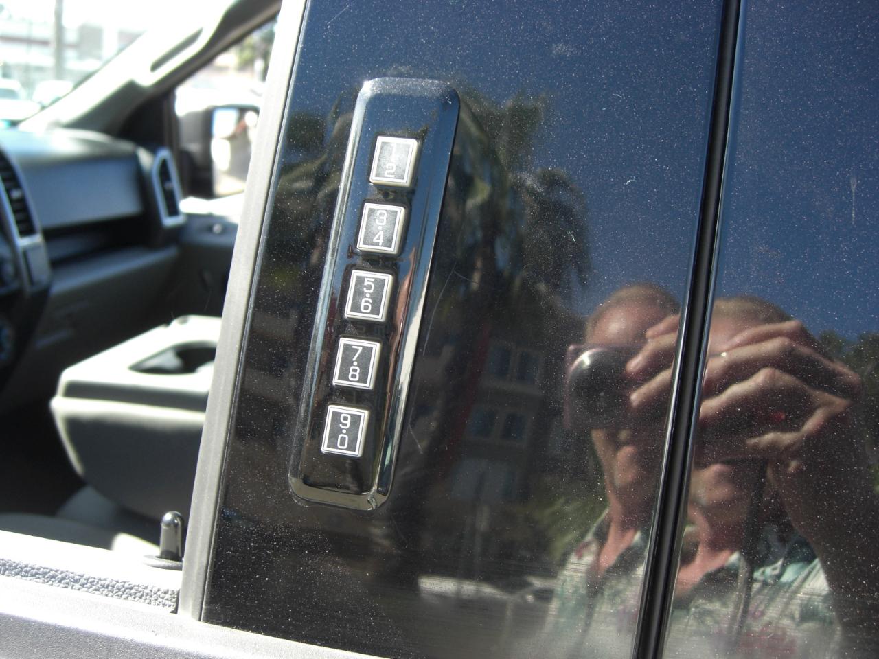 Ford F-150 XLT 2WD SuperCrew 5.5' Box 2018