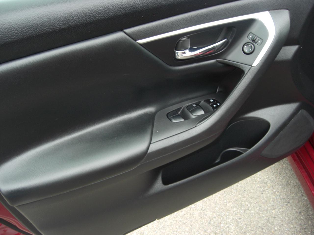 Nissan Altima 4dr Sdn I4 2.5 S 2016