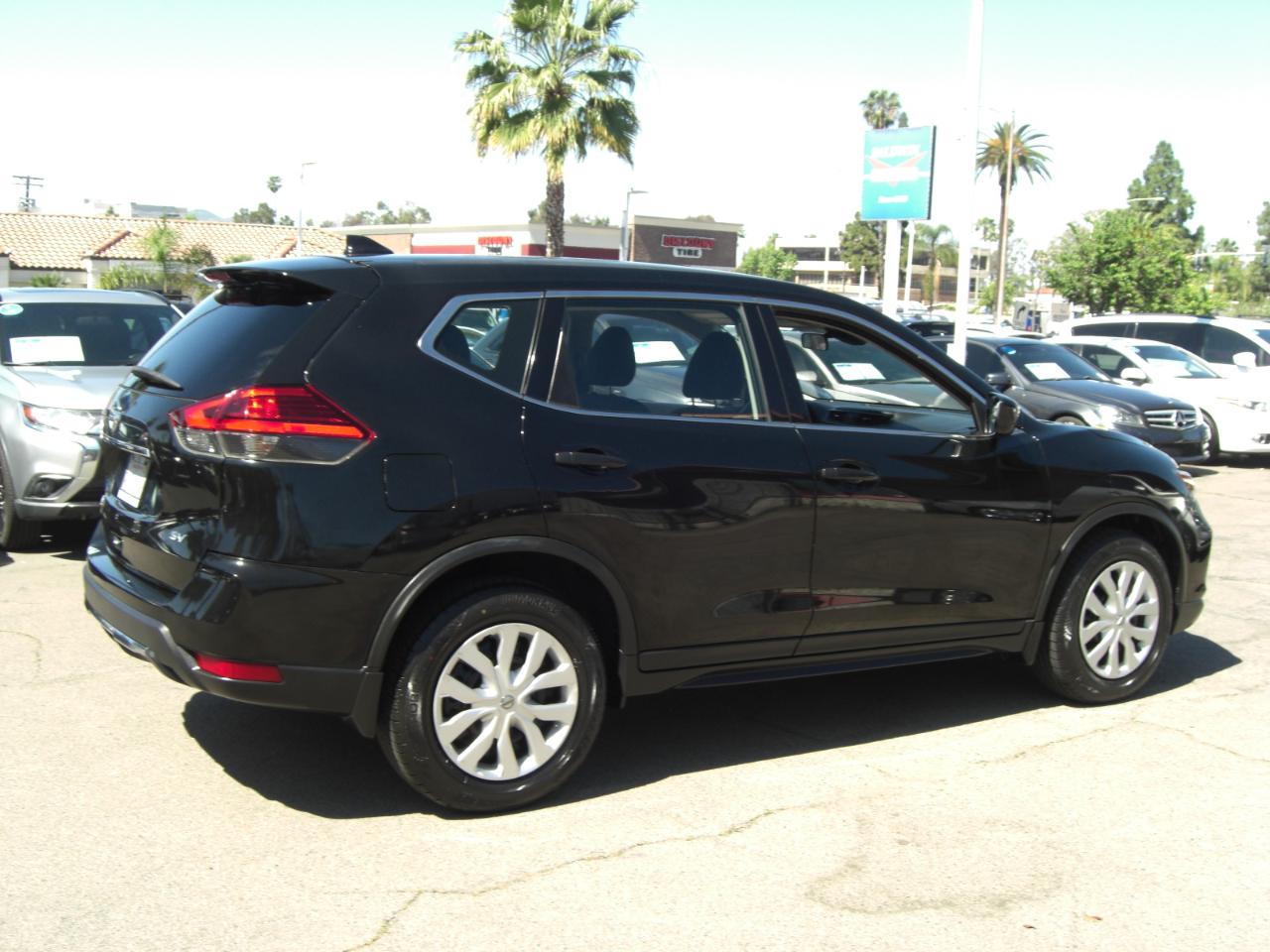 Nissan Rogue FWD S 2019