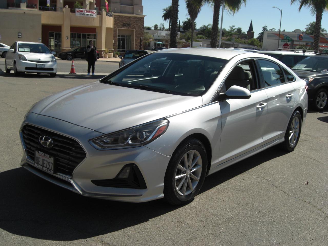 Hyundai Sonata SE 2.4L 2018