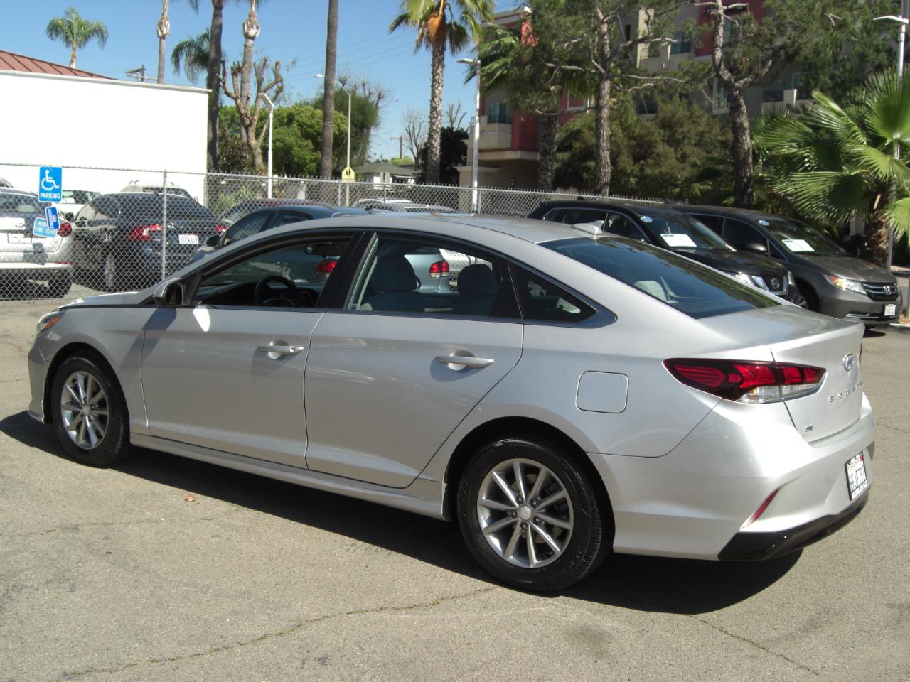 Hyundai Sonata SE 2.4L 2018