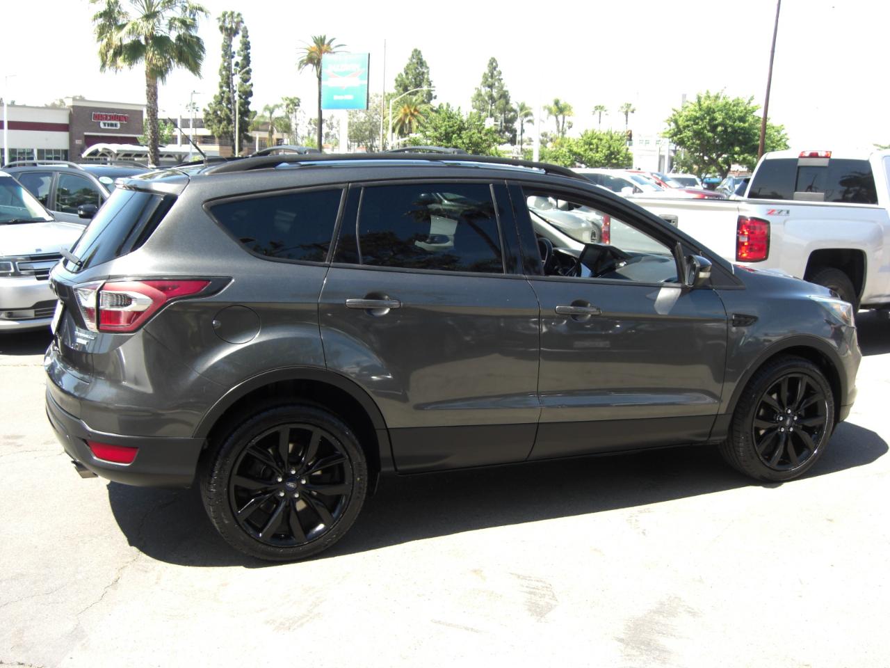 Ford Escape Titanium FWD 2017