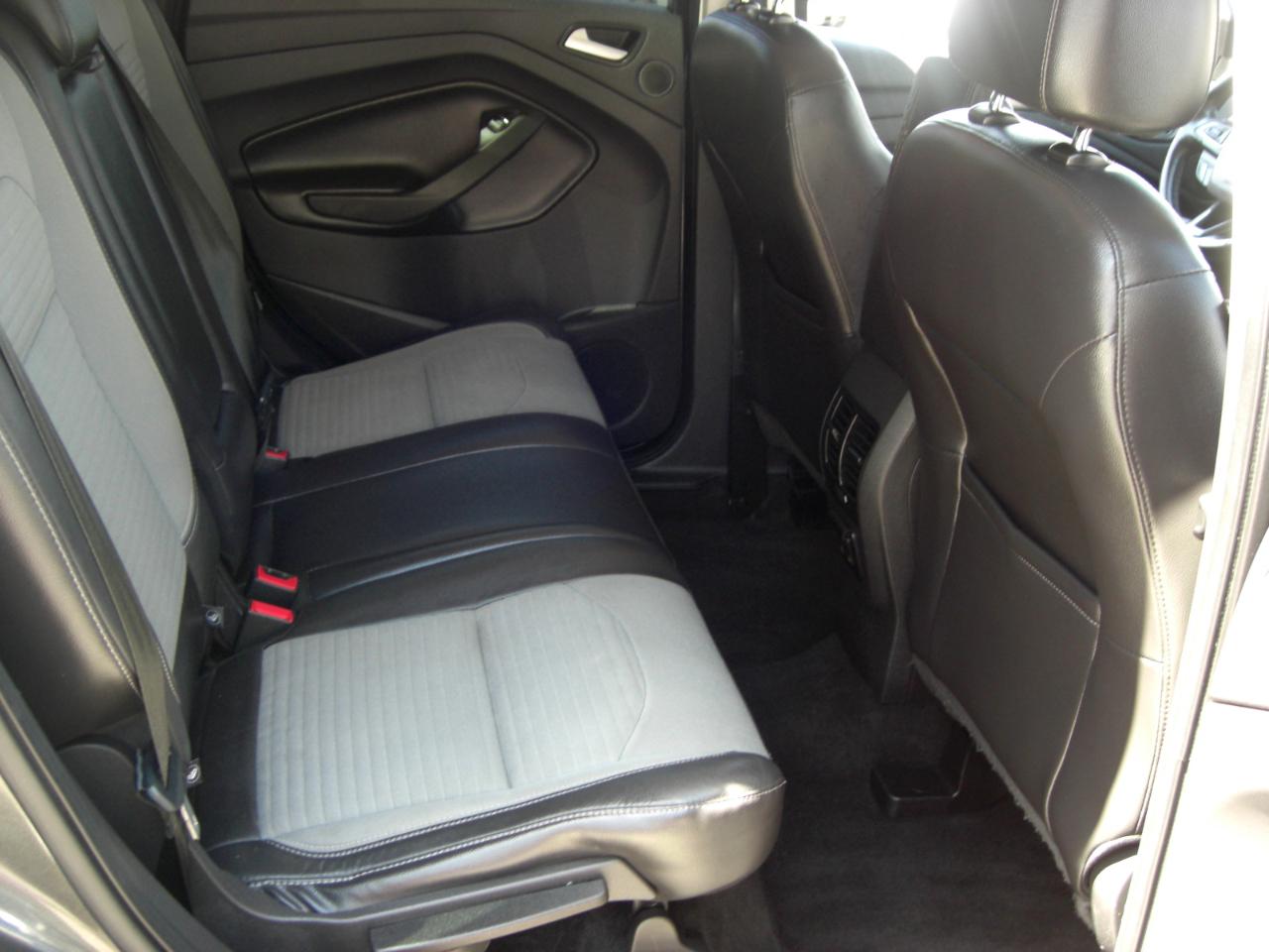 Ford Escape Titanium FWD 2017