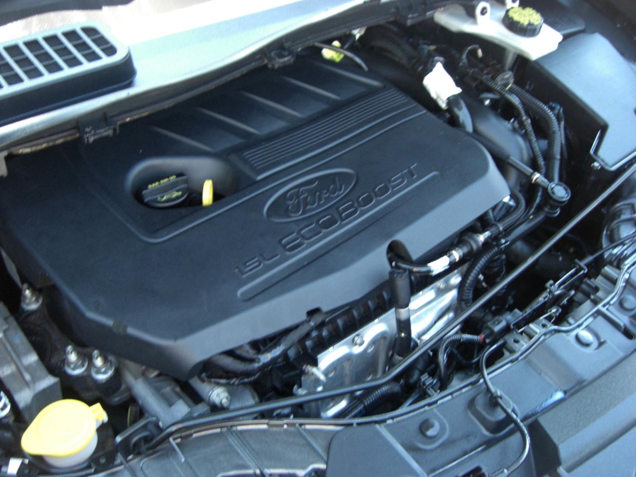 Ford Escape Titanium FWD 2017