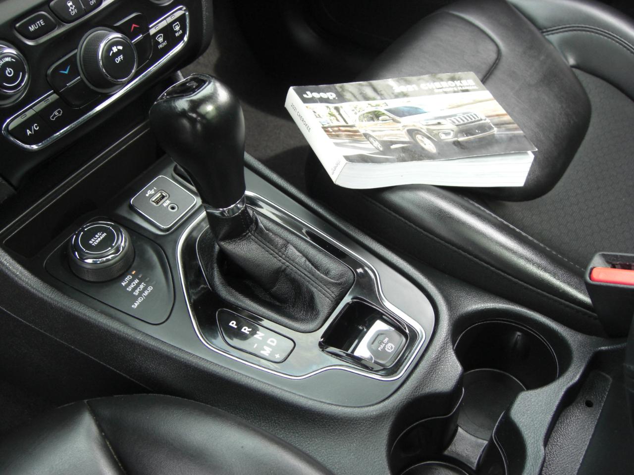 Jeep Cherokee Altitude 4x4 2021