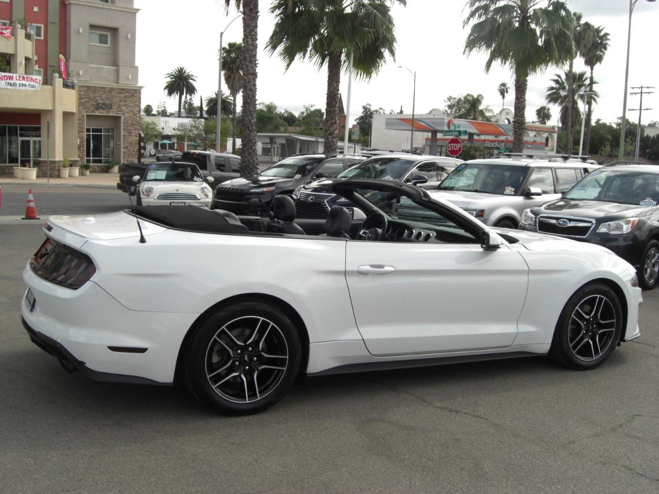 Ford Mustang EcoBoost Convertible 2020