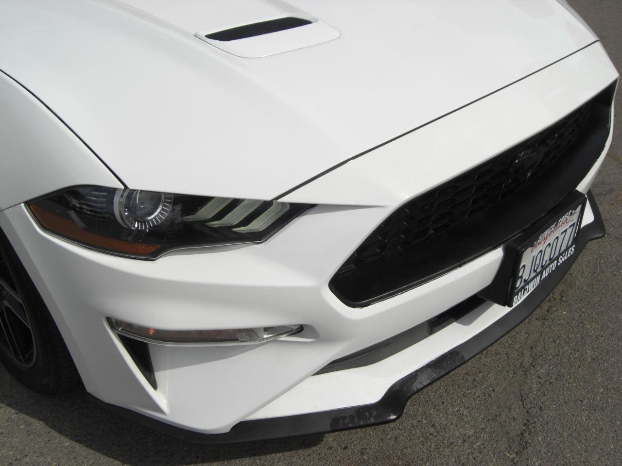 Ford Mustang EcoBoost Convertible 2020