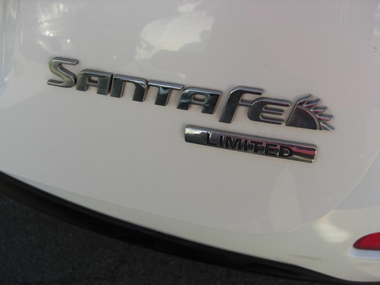 Hyundai Santa Fe FWD 4dr I4 Auto Limited 2011