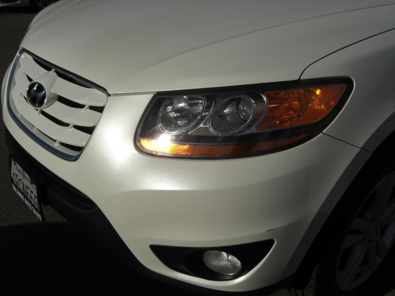 Hyundai Santa Fe FWD 4dr I4 Auto Limited 2011