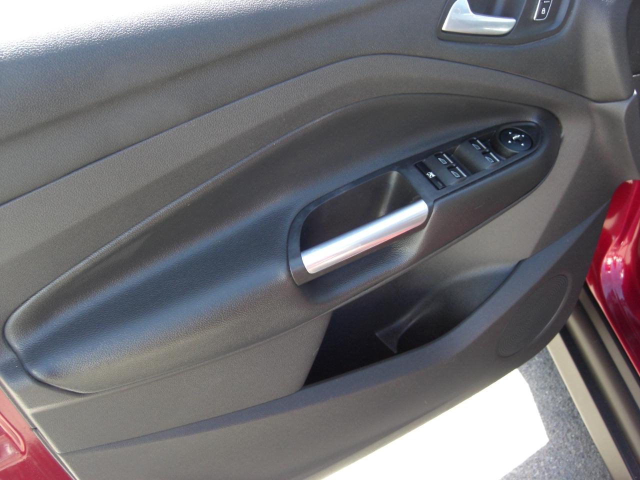 Ford C-Max Hybrid 5dr HB SEL 2015