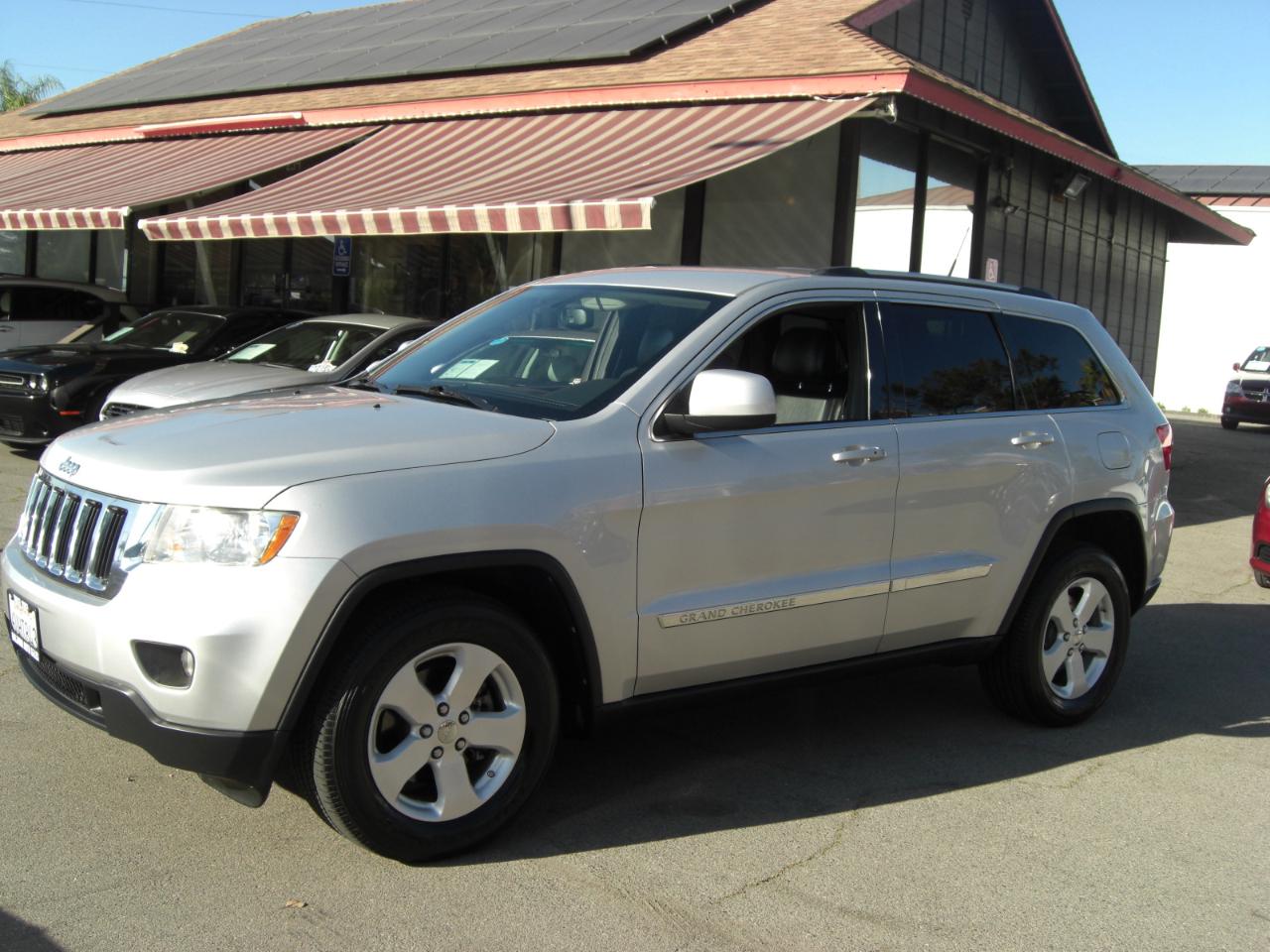 Jeep Grand Cherokee 4WD 4dr Laredo 2011