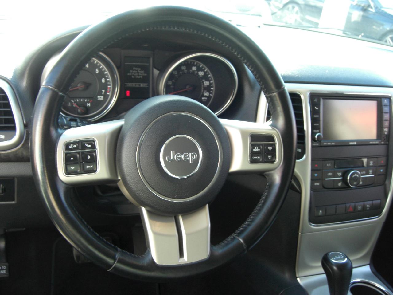 Jeep Grand Cherokee 4WD 4dr Laredo 2011