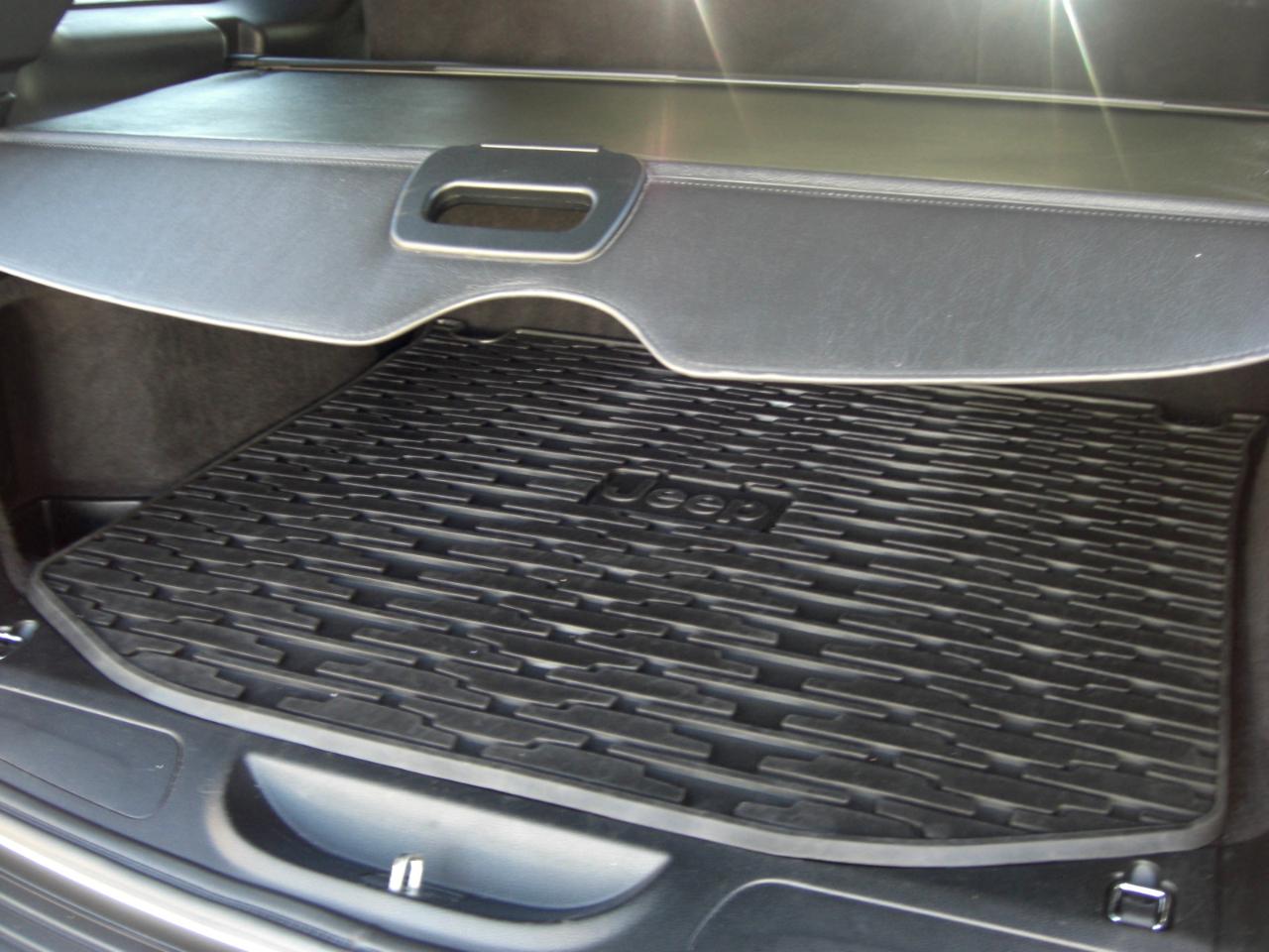 Jeep Grand Cherokee 4WD 4dr Laredo 2011