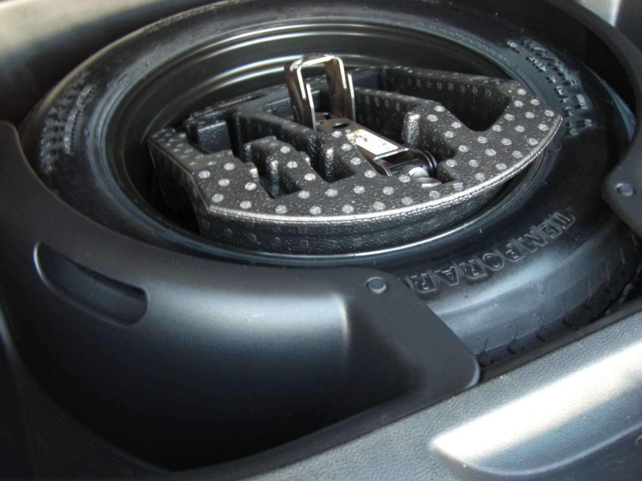 Jeep Grand Cherokee 4WD 4dr Laredo 2011