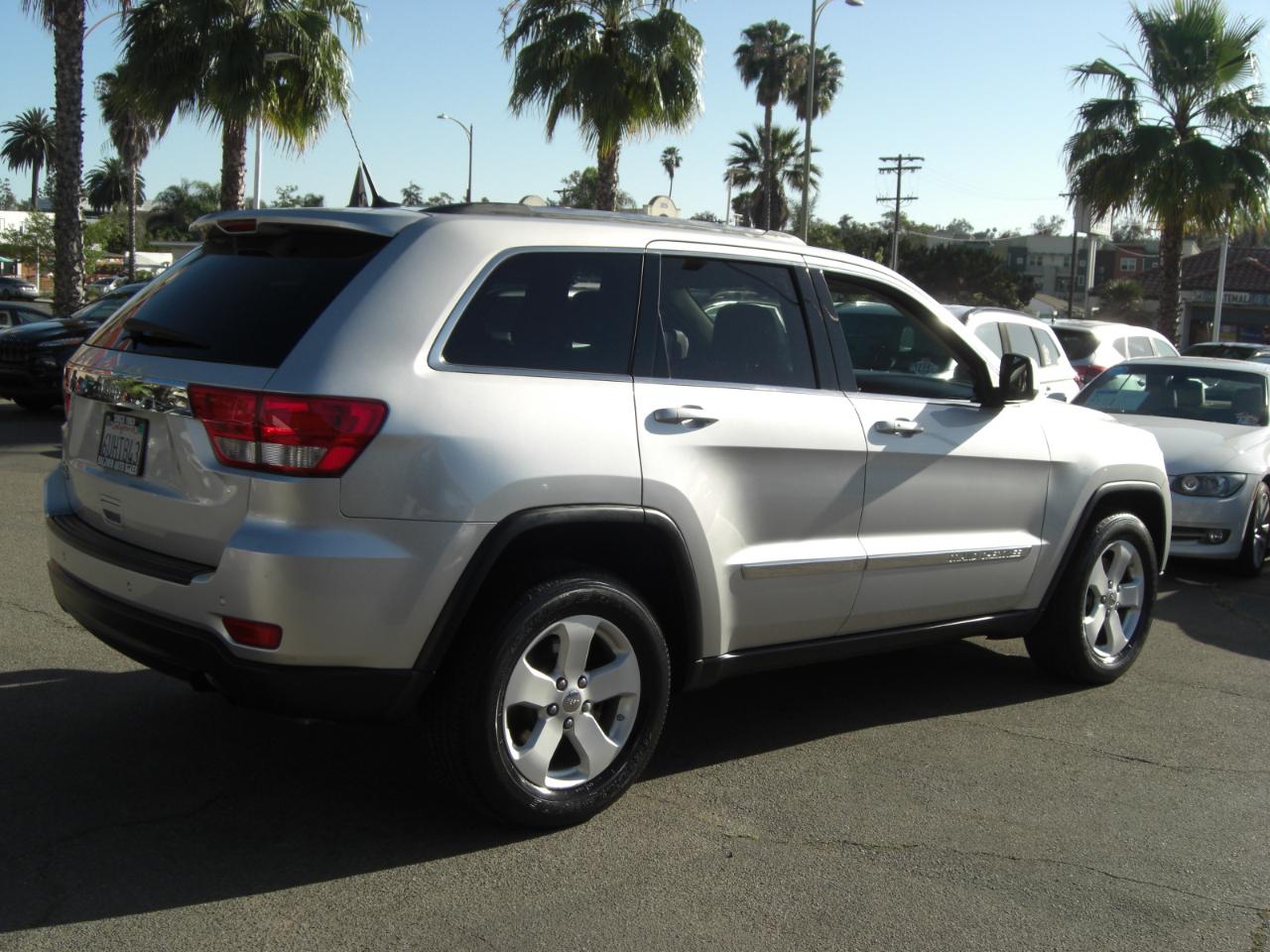 Jeep Grand Cherokee 4WD 4dr Laredo 2011