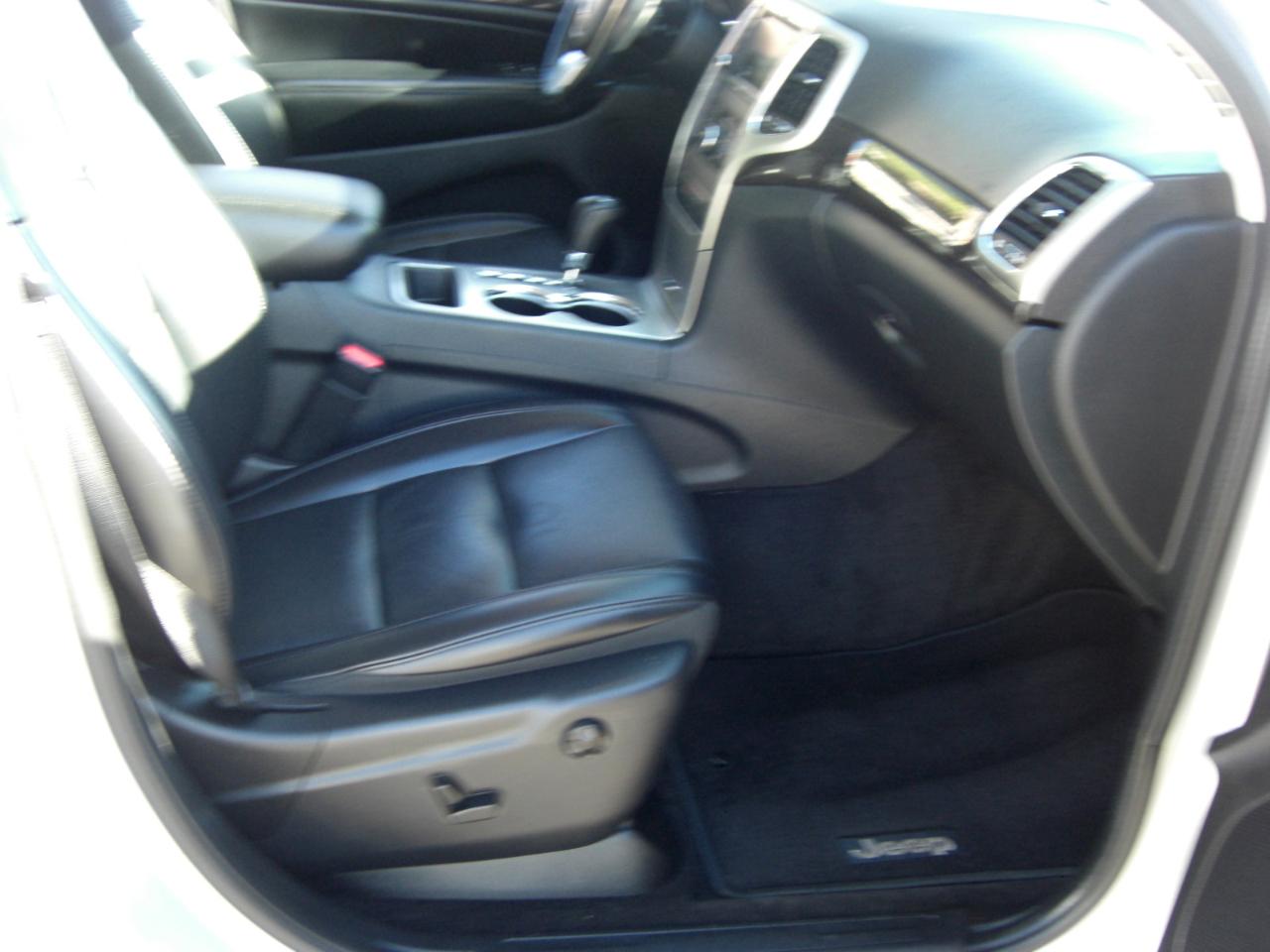 Jeep Grand Cherokee 4WD 4dr Laredo 2011